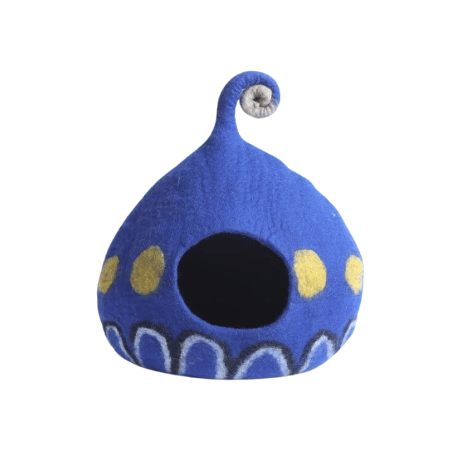 Cat House with Spaceship Theme Design – 100% NZ Wool - Image 2
