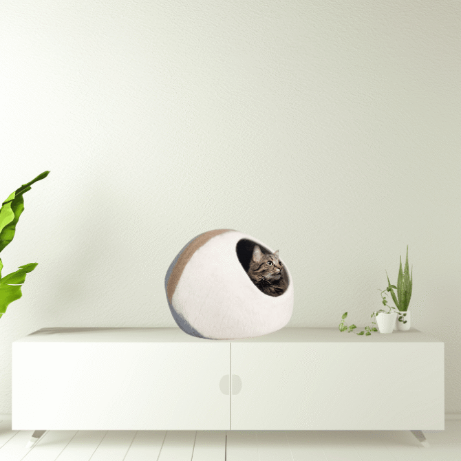 Cat House with Dual Tone Round Design – 100% NZ Wool